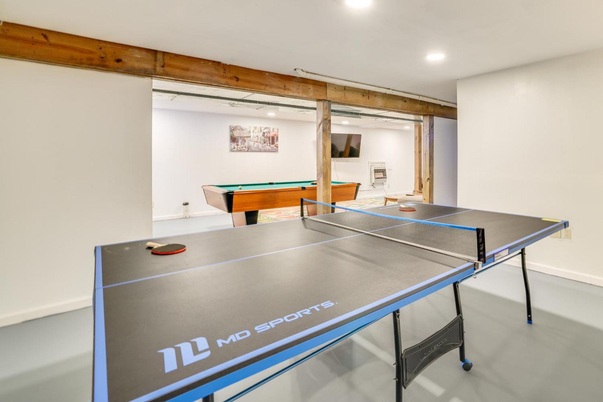 Poconos Vacation With Pool And Game * Tobyhanna